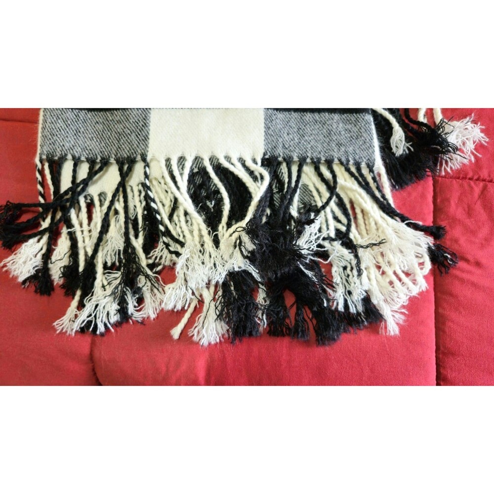 Andre by Unit Black White Checked Poncho One Size Fringe Acrylic Wrap Shawl - Picture 8 of 12